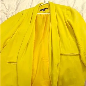 Yellow blazer